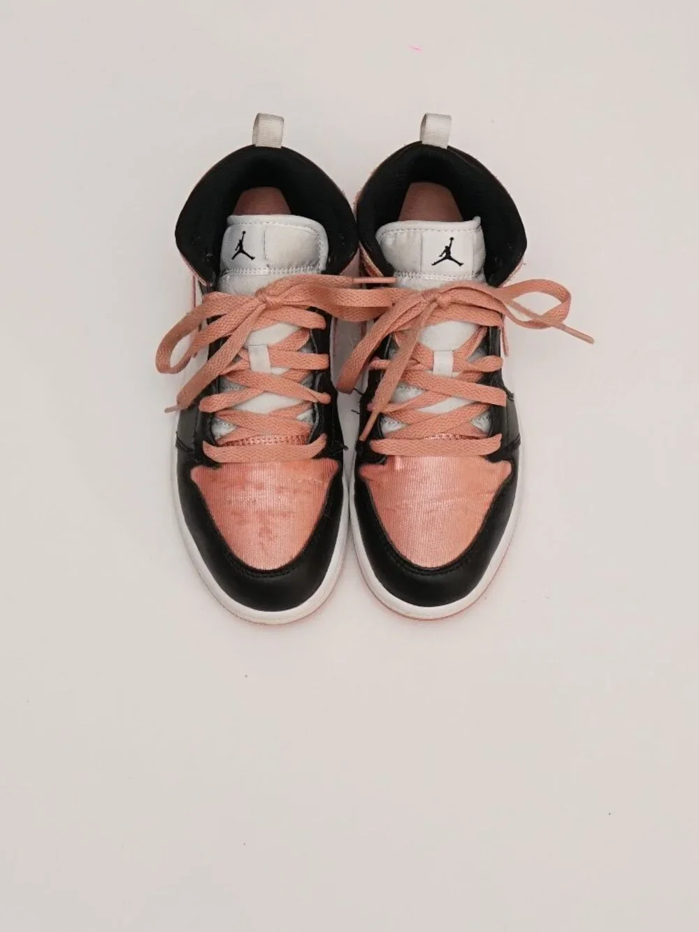 Nike Air Jordan 1 Mid GS Light Madder Root - Size 2y